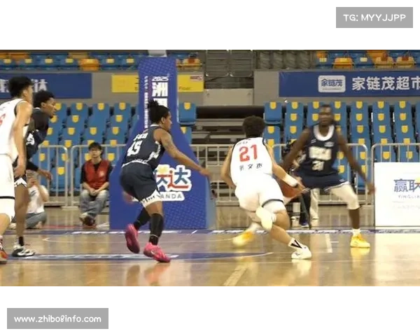 广州中学生篮球赛现15秒9分神级逆转，二师附中压哨三分绝杀广州一中