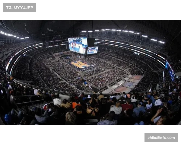 中场表演:为庆祝联盟成立80周年,全明星名宿队进行表演赛 中场表演:为庆祝联盟成立80周年,全明星名宿队进行表演赛